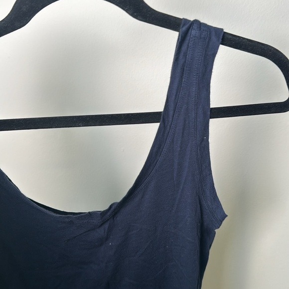 Velvet by Graham & Spencer Navy Blue Tank Top Size Medium - Picture 5 of 6